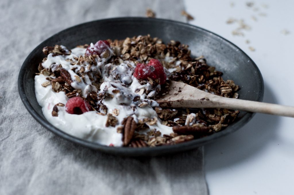 Bowls of Choco-Chai, SERVES 6 TO 8