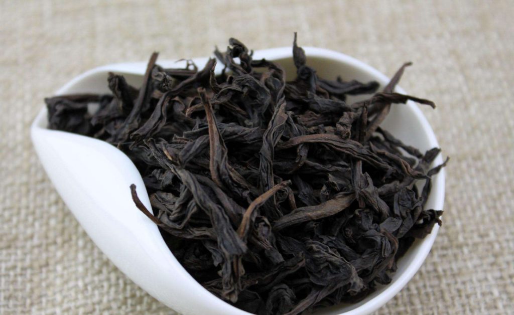 Wuyi Yen Cha Tea Review