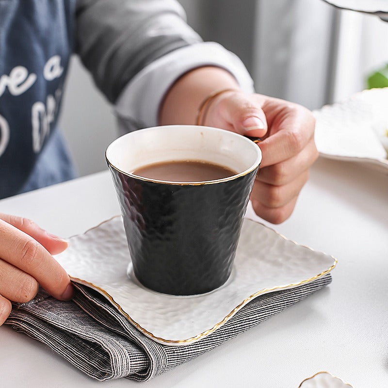 Modern Black And White Tea Set