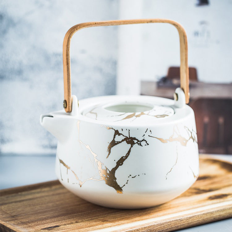 10 Modern Tea Kettles & Teapots