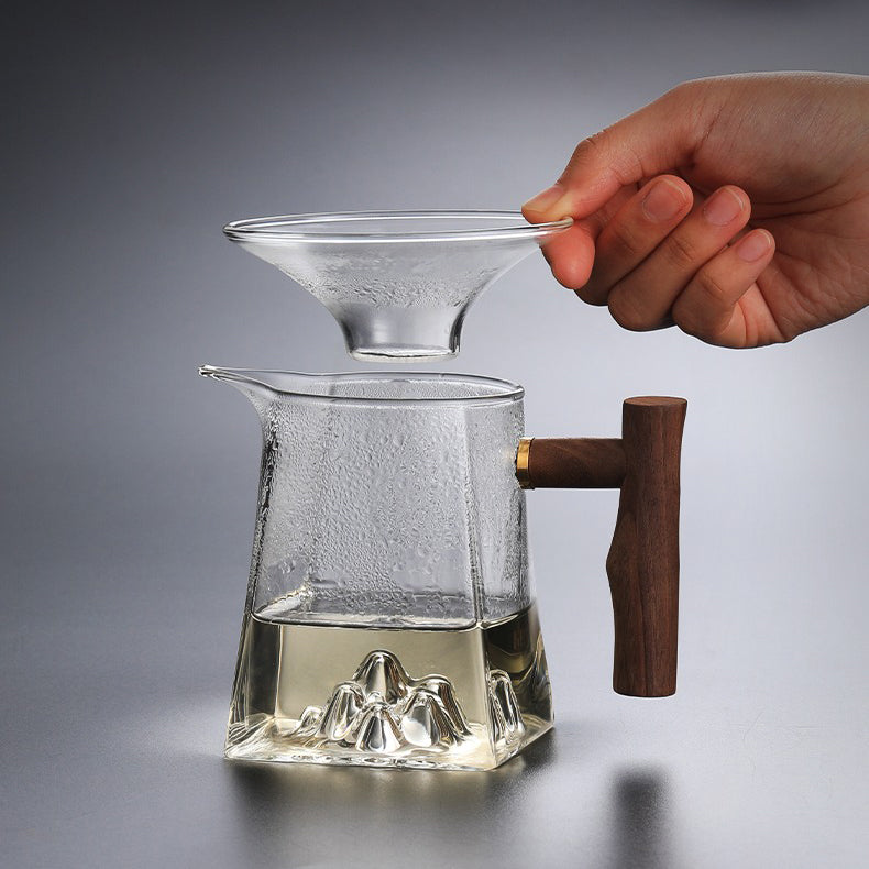 Mountain Glass Fair Cup With Wooden Handle