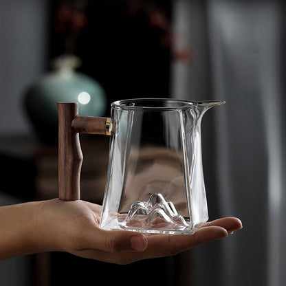 Mountain Glass Fair Cup With Wooden Handle