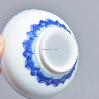 White Porcelain Tea Strainer And Holder